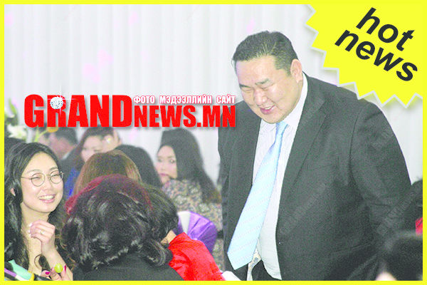 Д.Дагвадорж ирээдүйн гэргийгээ танилцууллаа!