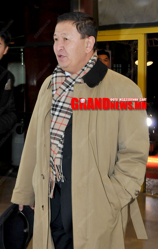 К.Сайраан, лалын сүм хоёрын учир битүү