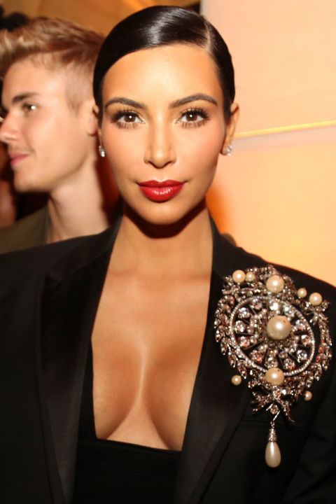 Kim Кardashian-ий нүүр будалтын хувьсал