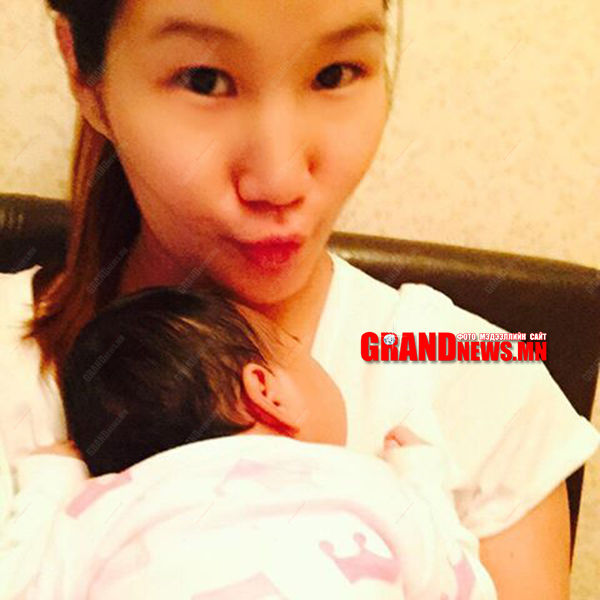 Ээж болсон топ Э.Сэлэнгэ анх удаа