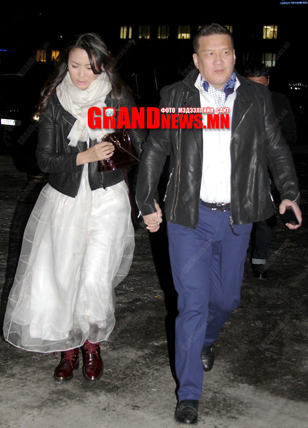 Миний гэргий Монголдоо л Үнсгэлжин!