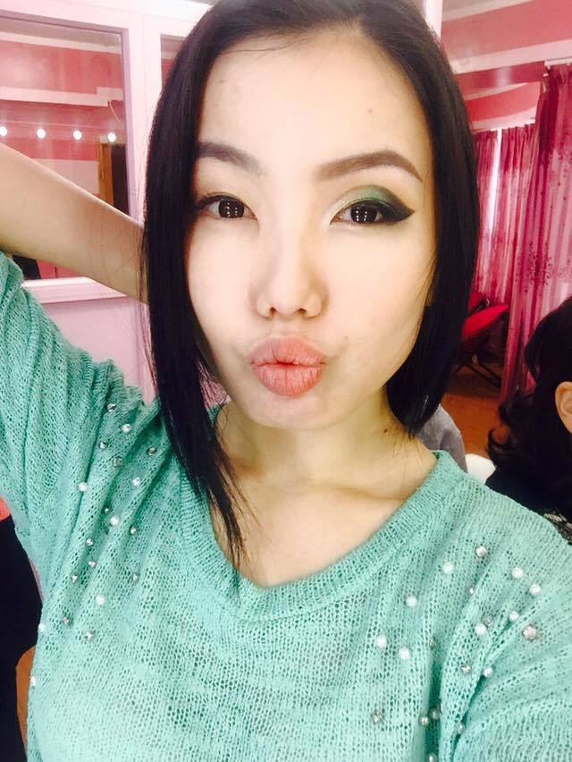 Жүжигчин П.Шүүдэрцэцэг гоо сайхан ч болох уу?