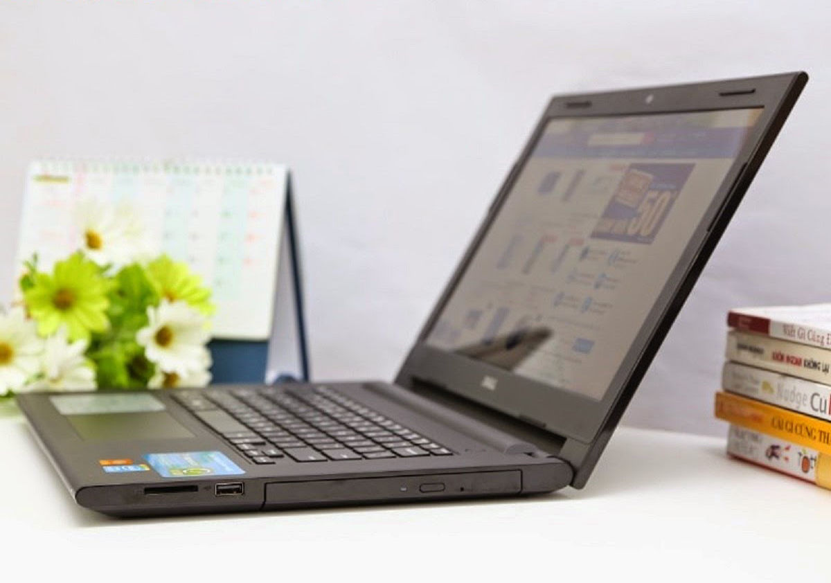 Хамгийн том бэлэгтэй хамгийн хямд нөүтбүүк