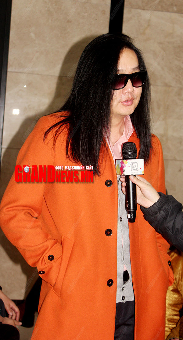 Үсээ арчлахыг хүсвэл  Ц.Байдрагт ханд!