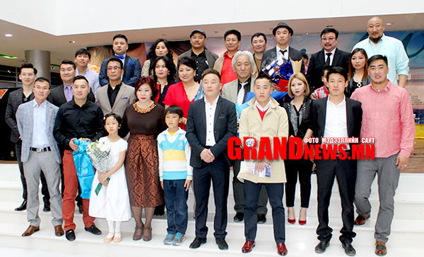 ”Учрал” кино үзэгчидтэй учирлаа 