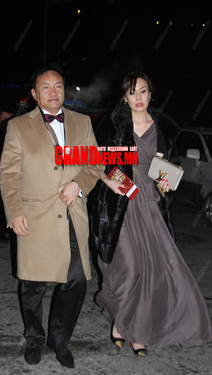 Зургаахан сарын “настай” сайд