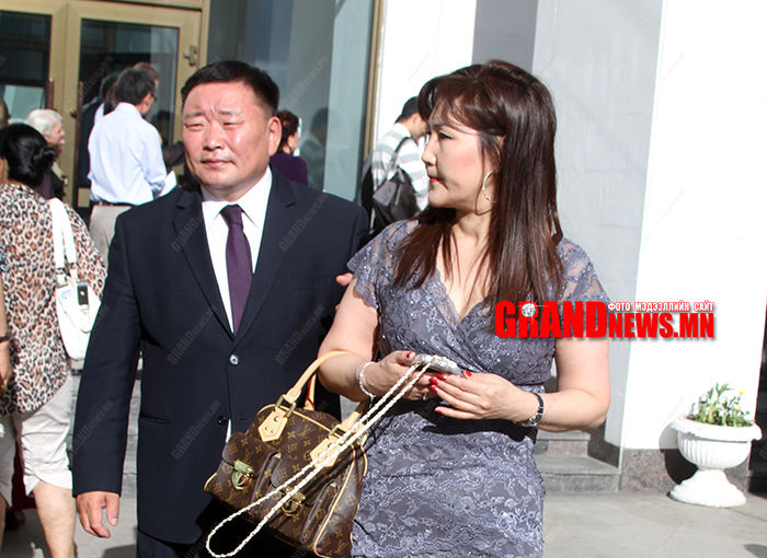 Төрд хэрэгтэй зайран