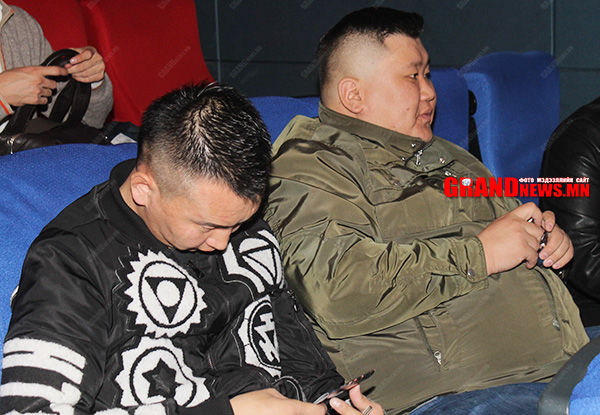 Эхнэрээ сольсон Ганбаа гараад өгсөн үү?