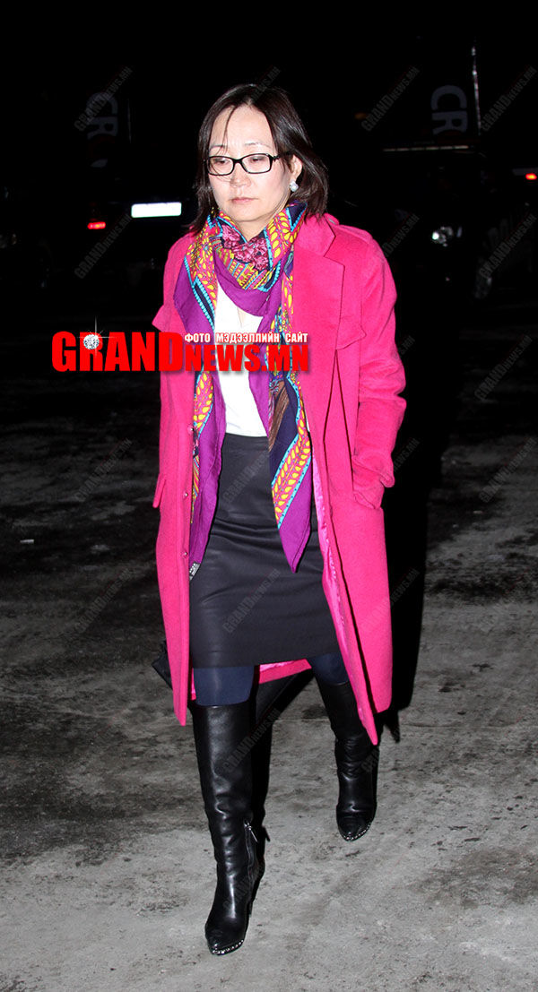 С.Баярцогттой гэрээгээр гэрлэсэн бүсгүй