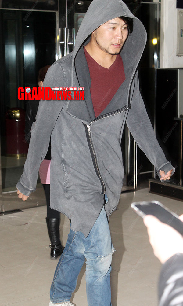 Фэшниста О.Амгаланбаатар