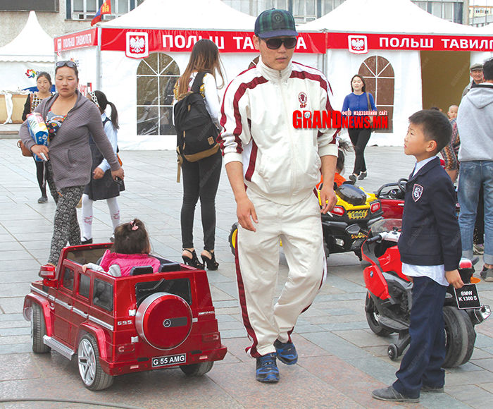 Хандрах бүсгүйчүүдтэй САЙН ААВУУД