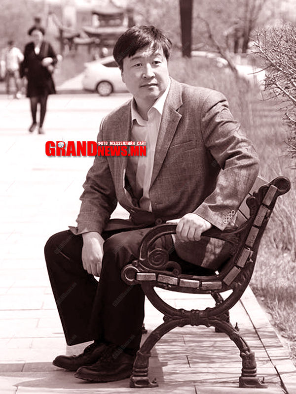 Г.БАТСУУРЬ: БАРУУНД Б.ЛХАГВАСҮРЭН, С.ЭРДЭНЭ ШИГ САДИСТУУД ОЛОН БАЙДАГ, ЭНЭ НЬ МАНАЙХ ДЭЛХИЙД ХҮЛЭЭН ЗӨВШӨӨРӨГДСӨН ГЭСЭН ҮГ  