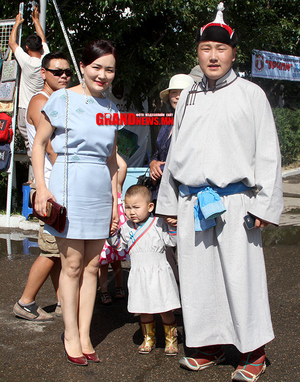 “Говь”-ийг нүүлгэсэн хосууд