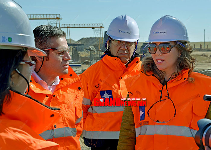 Н.Мөнхнасан Монголдоо зуун дамжих их бүтээн байгуулалт хийлээ