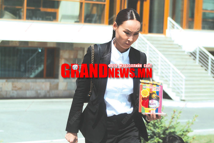 Ядарсан ч янжууртайгаа жийгдсэн ч жийптэйгээ хө