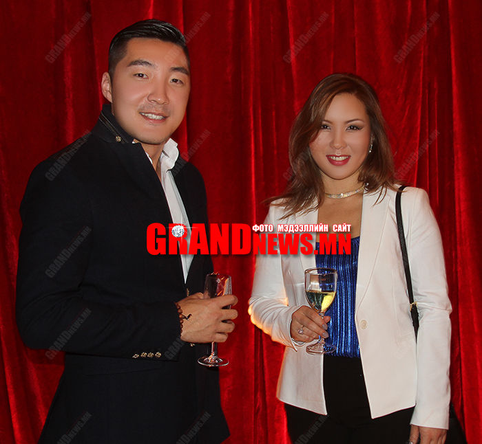 Д.Дагвадоржтой үзэл бодол нийлдэггүй хүргэнтэй танилц!