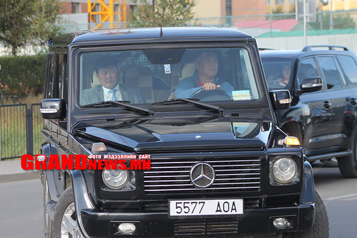 Машиныхаа серийг солих дургүй