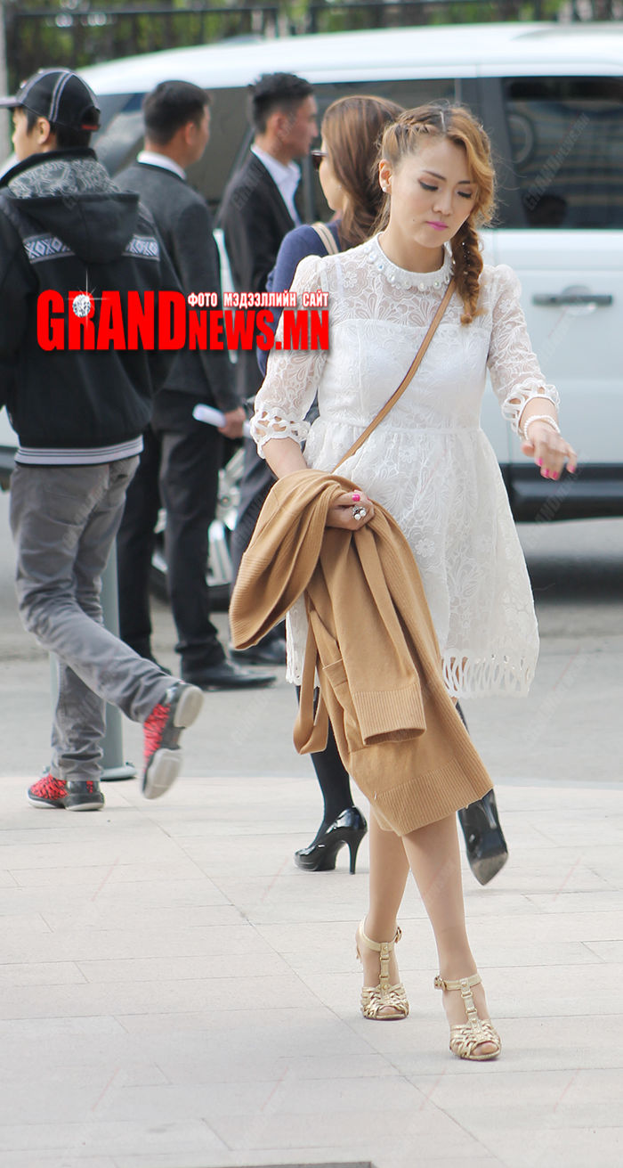 Ганц бие гунхсан бүсгүй 