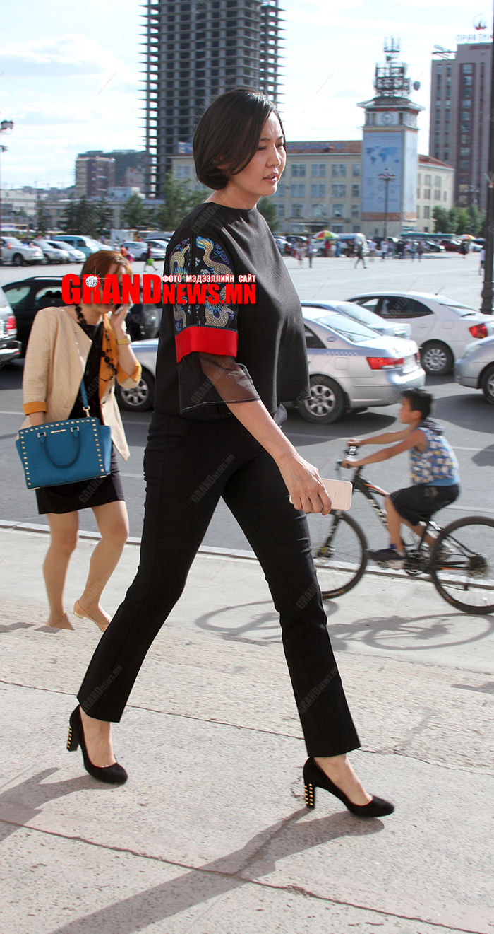 MCS-ийн ирээдүйн залгамжлагчийг төрүүлсэн бүсгүй!