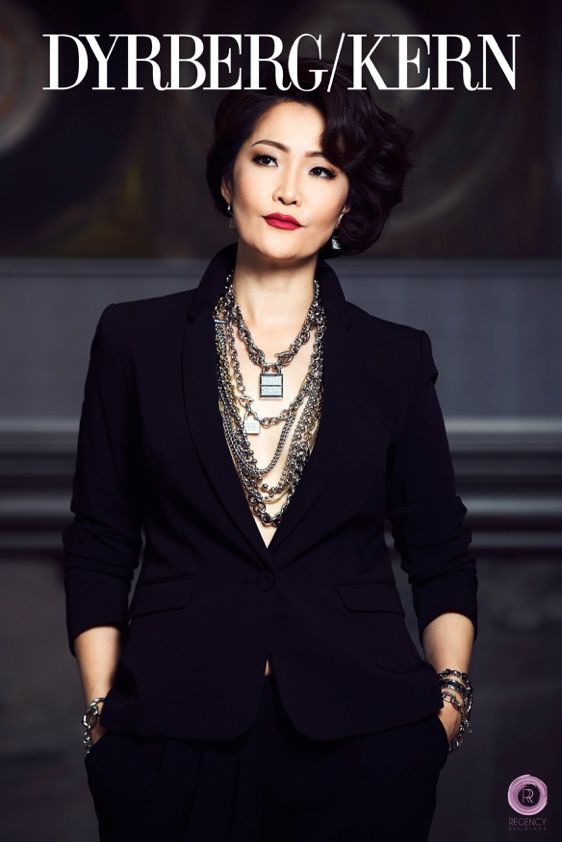 С.Чимгээ хэв маягаараа шинэковуудад “адис” өгөв