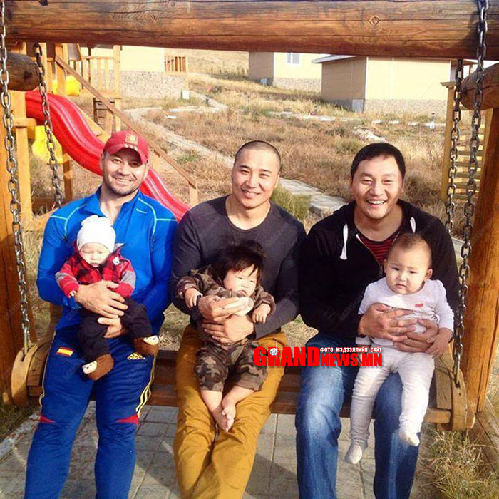 Сайн аавууд