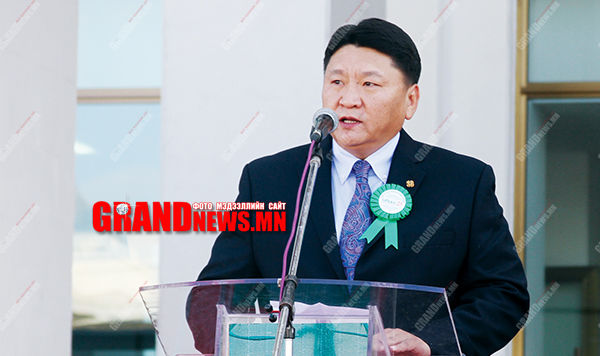 Г.Шийлэгдамбыг хэрсэн аалзны тор    