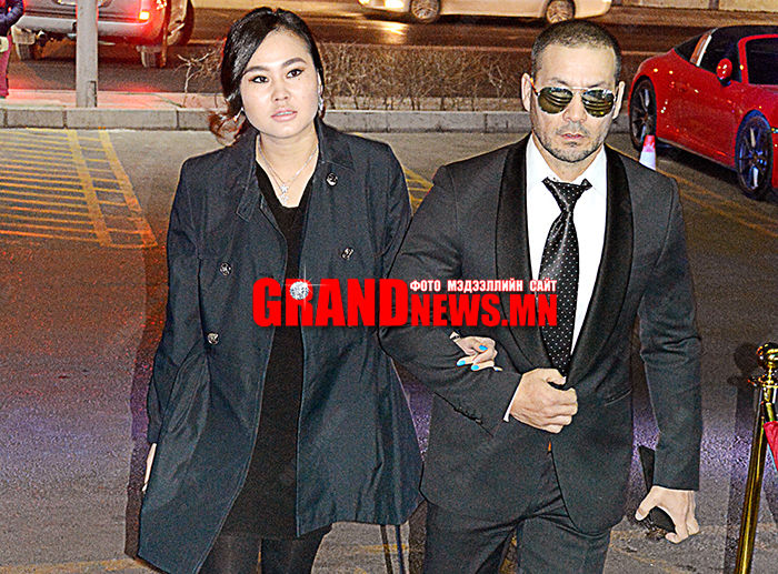 Шөнийн хунтайж ийм бүсгүйд дурладаг!