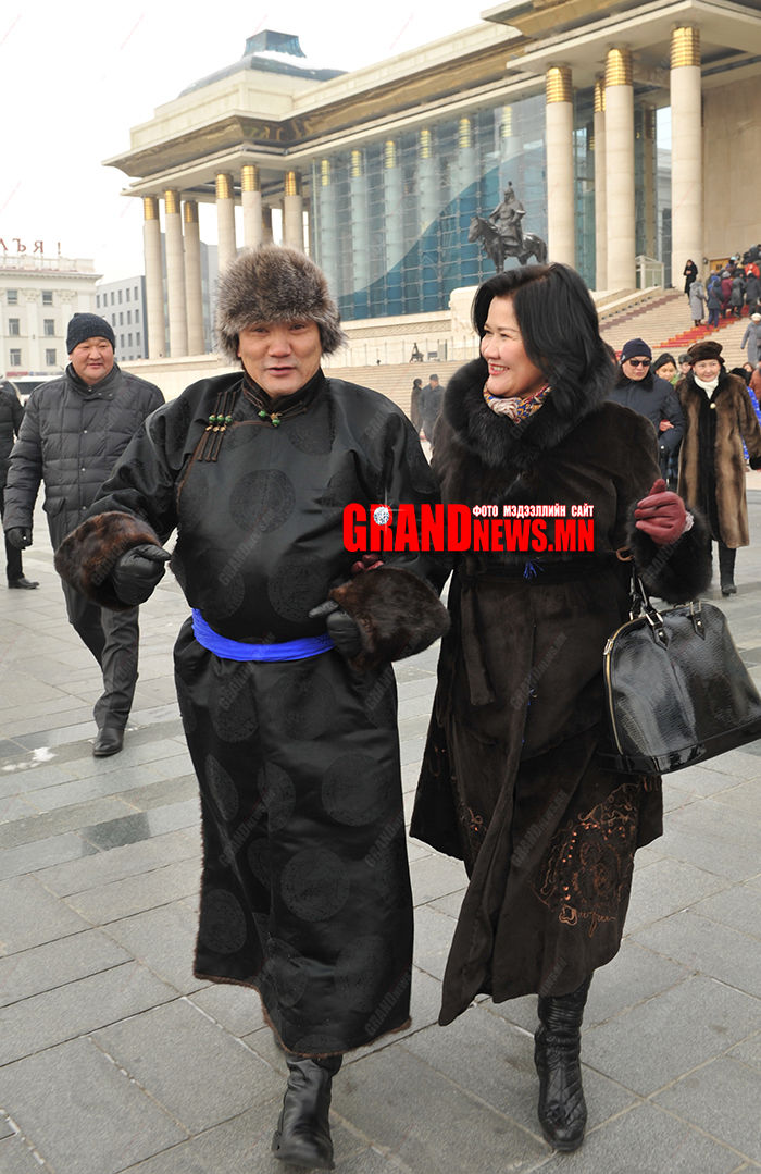 Зуутын доллар шиг “баавартай” гэв үү? 