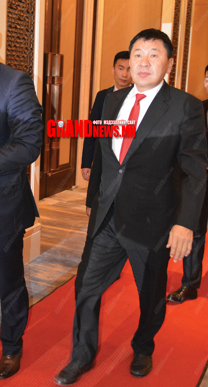 Б.Дэлгэрсайхан догдлон party-ДАХЫН учир!