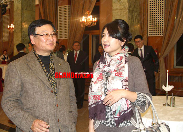 Хадам бэрийн  халуун агшин 