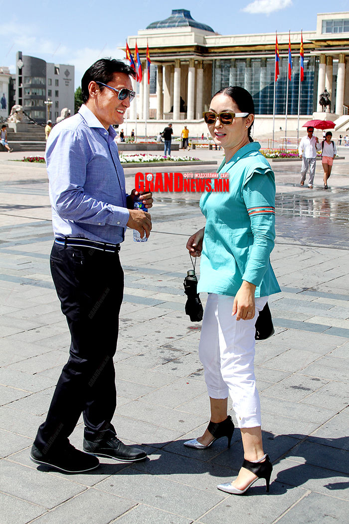 Отгоогийн “политик”