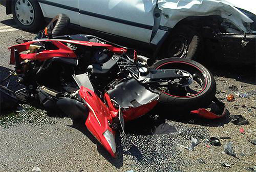 Сэрэмжлүүлэг: Мотоцикльтой хүн амиа алджээ