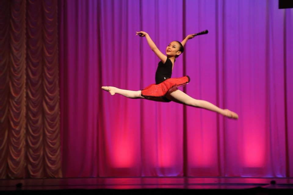 Олон улсын балетчид Монголын театрт өрсөлдөж байна