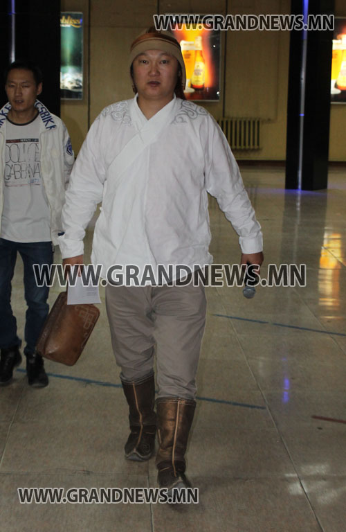 Эрдмийн их хүн Жавхлангийн тайлал 