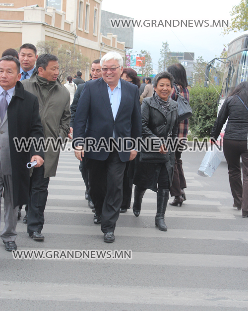 Үлгэр жишээ Үүл дарга зам гарсан нь 