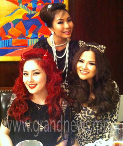 Анхмаа үс залгуулсан уу? 