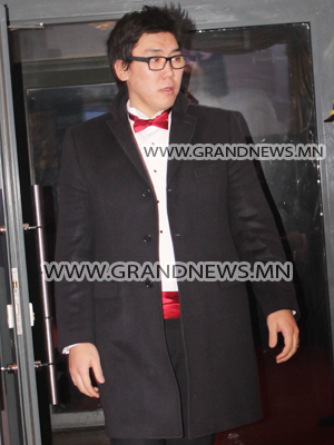 Э.Анар “Монголбанк”-нд үүрээ заслаа 