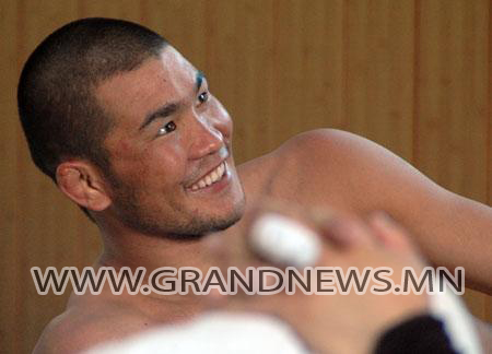 Яруу найрагч баатар 