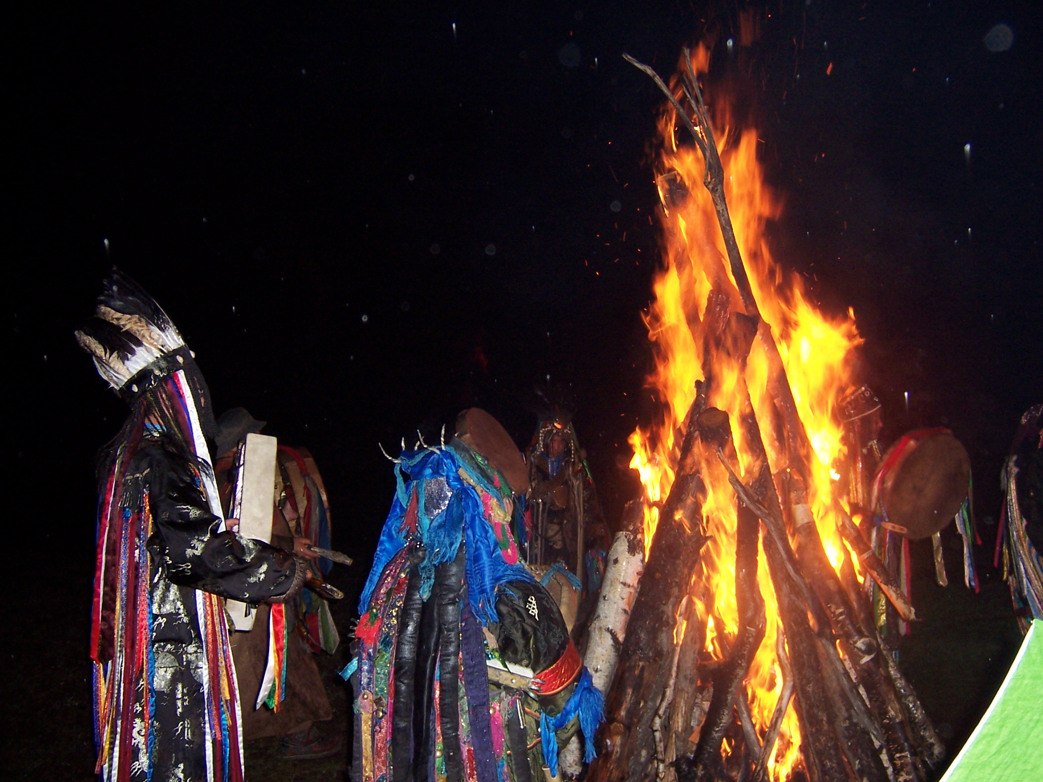 Бөө нар биднийг аврах нь 