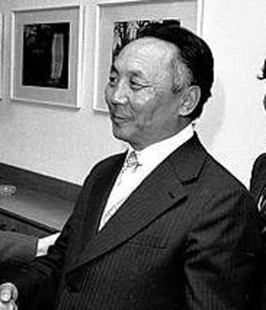 Жамбын Батмөнхийн амьдрал дэлгэцнээ амлихнээ 