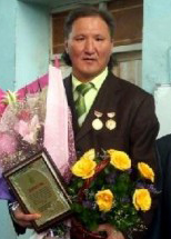 Арго буянтай нүүртэй…