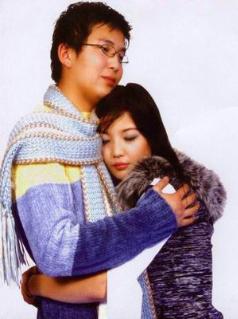 Хайр гэрэлтүүлсээр нийлэв 