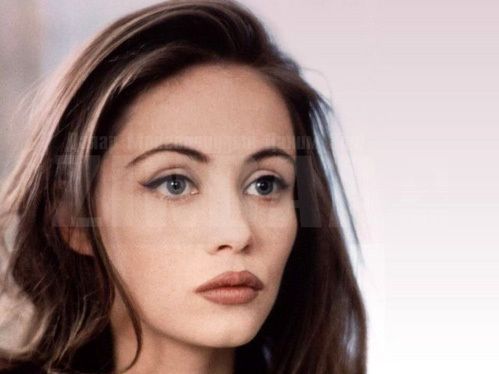 Пластик хагалгааны золиос…