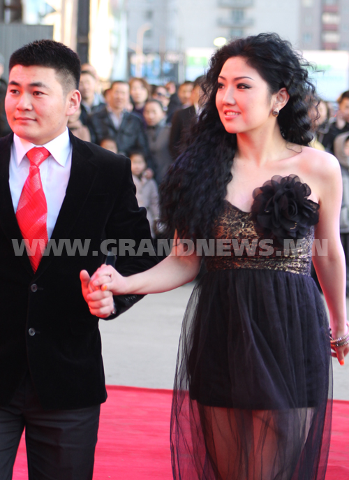 Сөрөлтийн сүрхий сонголт…