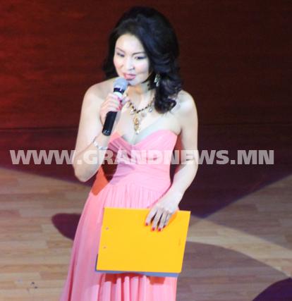 Мөнхийн гоо үзэсгэлэнт…