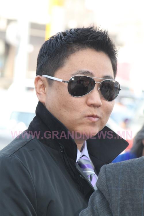 Торомгор  нүднүүдийн цуваа...