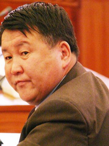 О.Чулуунбатыг хэн орлох бол 