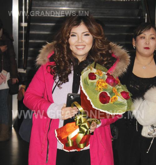 Хөхөвчгүй гавьяат