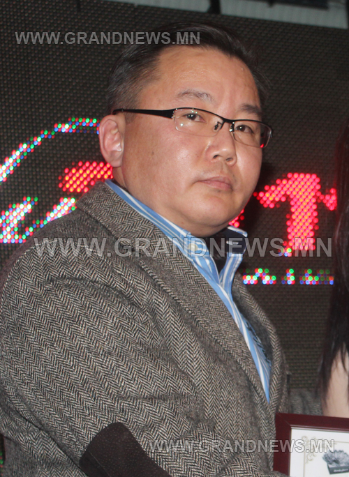 Хүрэлсүхэд хэлнэ шүү