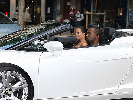 Кени Вест Ким 2-ын Парис дахь болзоо 